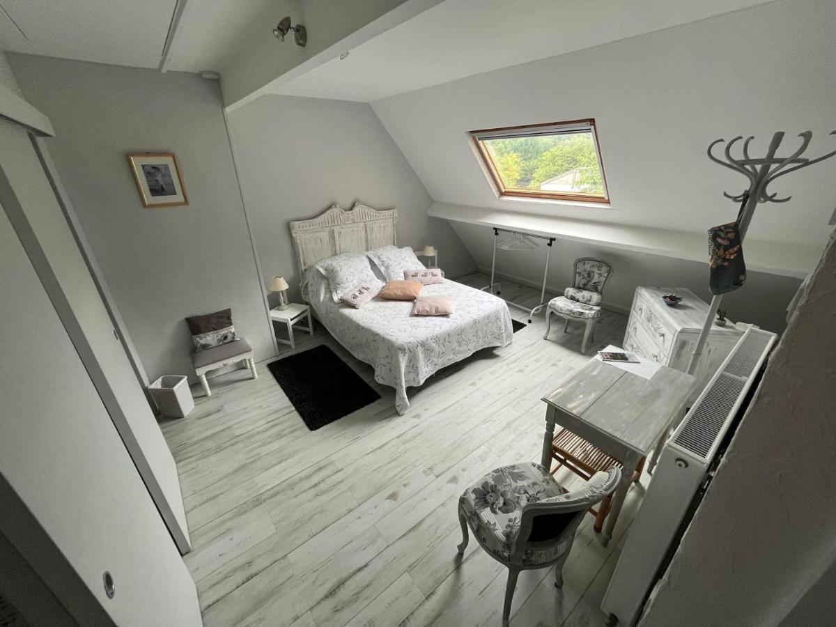 Le Petit Bois Normand - Chambre D'Hote Bed & Breakfast Champ-du-Boult Exterior foto